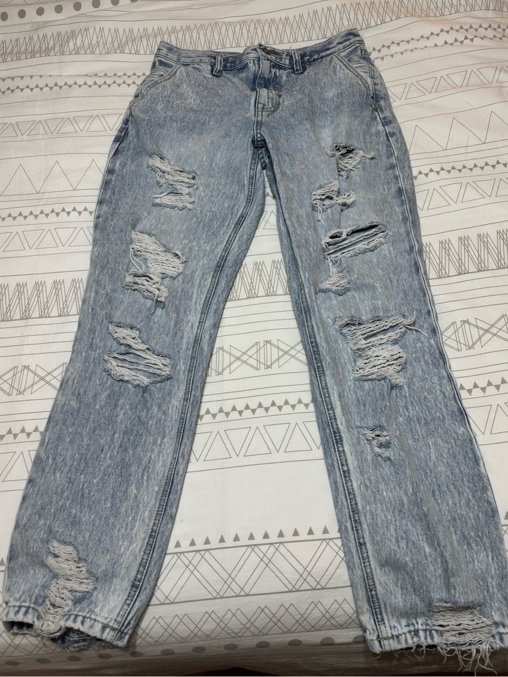 Kancan Distressed Light Wash Women’s Jeans